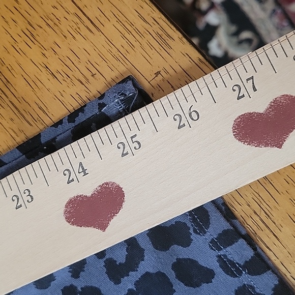 3/$12 Set of No Boundries leggings - Picture 9 of 11